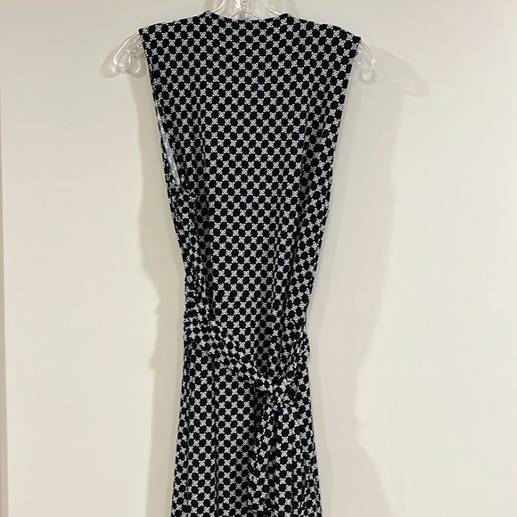 41 Hawthorn - 2x, black/white faux wrap dress, geometric pattern - Picture 6 of 8
